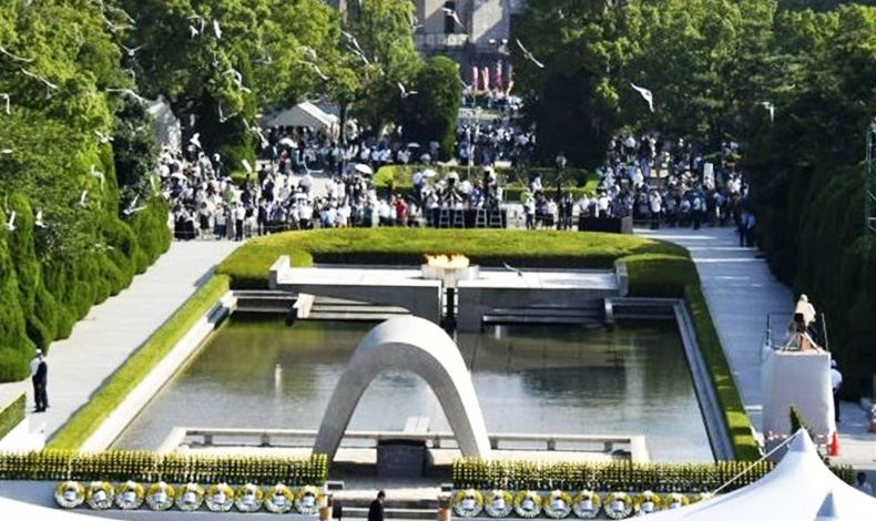 مراسم گرامیداشت قربانیان حمله اتمی آمریکا در هیروشیما برگزار شد