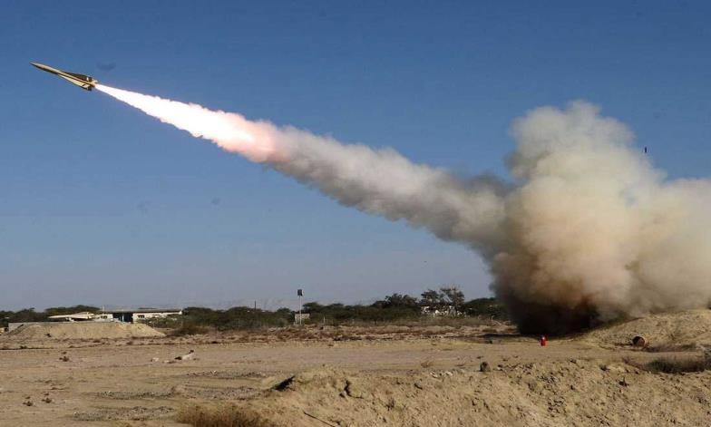 شلیک موشک بالستیک «کوتاه‌برد» به سمت مواضع شبه نظامیان در مرکز یمن