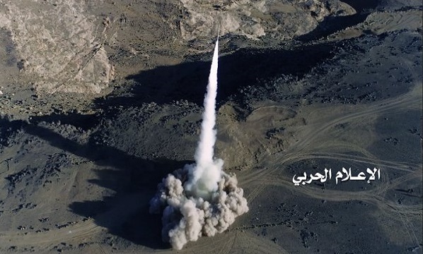 حمله موشکی یمنی‌ها علیه مواضع سعودی‌ها در خاک عربستان