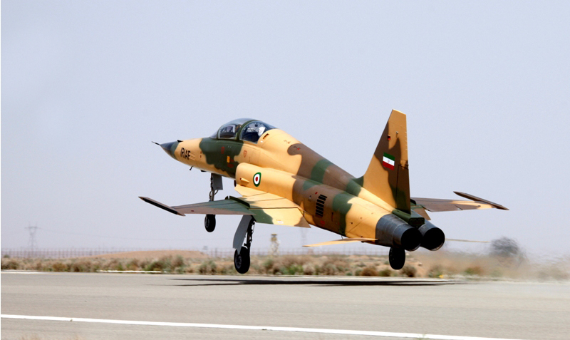 نخستین هواپیمای جنگنده ایرانی با نام «کوثر» به پرواز درآمد