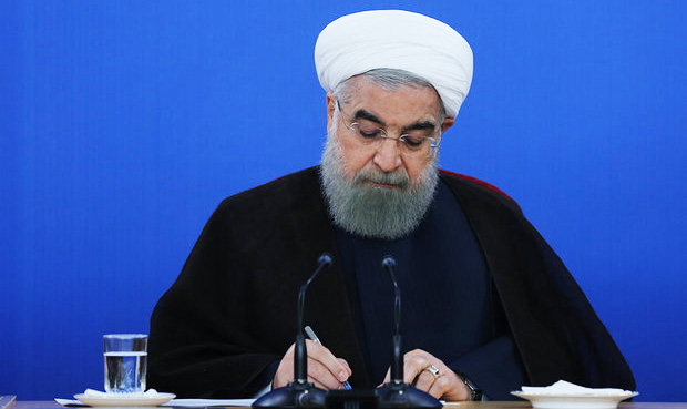 روحانی درگذشت «صدیقه مظاهری» مادر سه شهید دفاع مقدس را تسلیت گفت