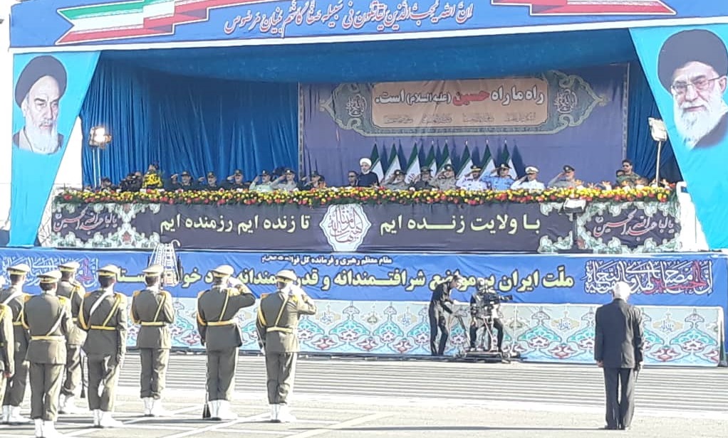 مراسم رژه نیرو‌های مسلح در جوار حرم امام خمینی (ره) آغاز شد