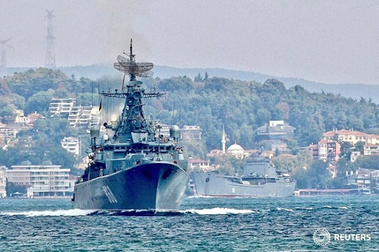 عبور 13 کشتی جنگی روسیه از تنگه بُسفُر به مقصد آب‌های سوریه