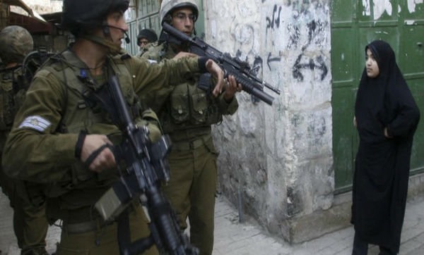 بازداشت ۱۱ فلسطینی در یورش صهیونیست‌ها به کرانه باختری