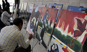 نمایشگاه نقاشی«اهواز تنها نیست دفاع همچنان باقیست» در شیراز برگزار شد