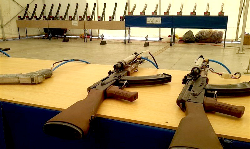 تیراندازی با اسلحه جنگی را در نمایشگاه «ایپاس»