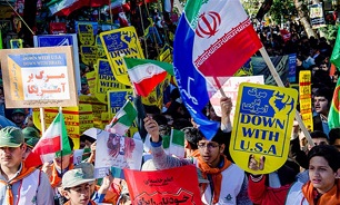 برگزاری راهپیمایی روز دانش آموز در ساری