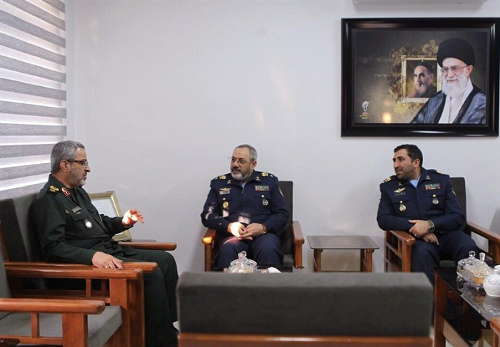 فرمانده نیروی هوایی ارتش با رئیس سازمان بسیج دیدار کرد