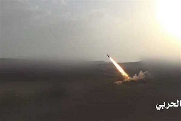 شلیک ۶ موشک زلزال توسط ارتش یمن به مواضع مزدوران عربستان