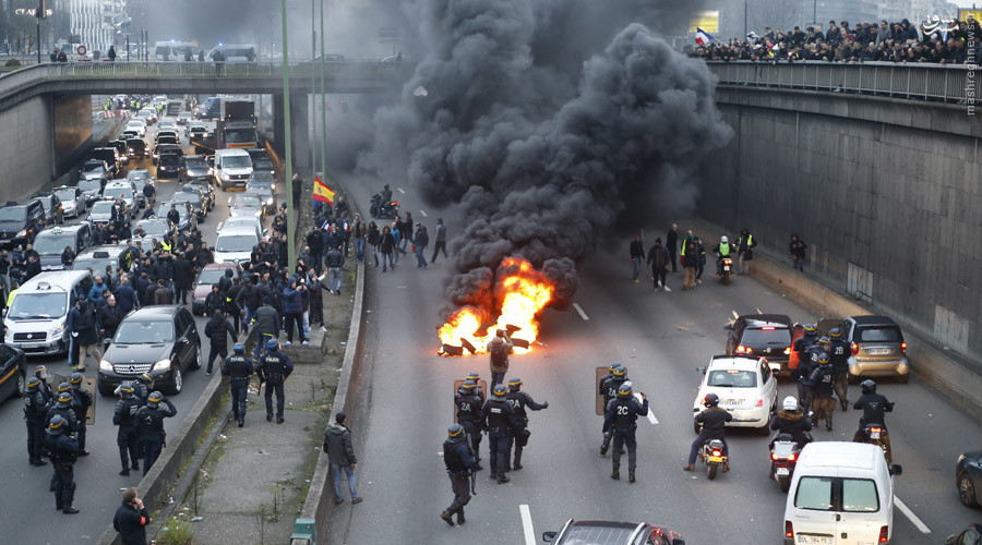 تظاهرات در پاریس به خشونت کشیده شد