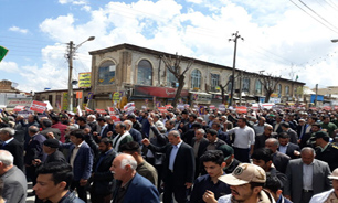 راهپیمایی نمازگزاران کرمانشاهی در حمایت از سپاه پاسداران