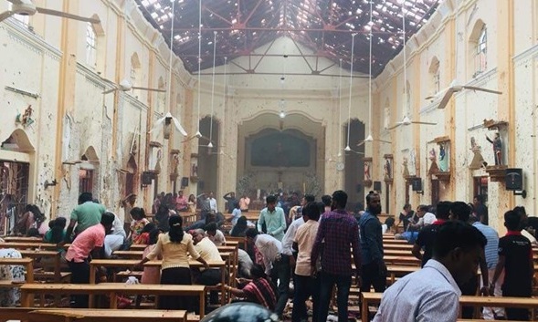 چندین انفجار در سریلانکا حداقل 20 کشته و 160 زخمی بر جا گذاشت