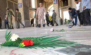 برگزاری مراسم غبارروبی مزار شهید«عبدالرضا موسوی» در گلزار شهدای آبادان