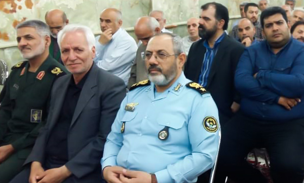 دیدار فرمانده نیروی هوایی ارتش با خانواده شهید مدافع حرم «ذاکر حسینی»