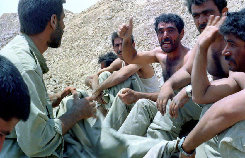 رفتار دور از انتظار فرمانده شهید ایرانی با اسرای عراقی+ تصاویر