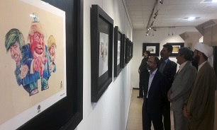 2 نمایشگاه کاریکاتور «آسوده باش من ملکه ام» و «ملکه کشتی ربا» در بیرجند گشایش یافت
