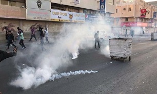 شلیک گلوله‌های ساچمه‌ای و گاز سمی به سمت معترضان بحرینی