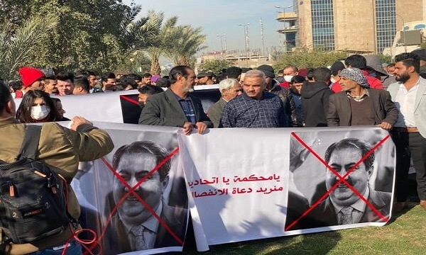 عراقی‌ها در اعتراض به نامزدی «زیباری» برای ریاست جمهوری تظاهرات کردند