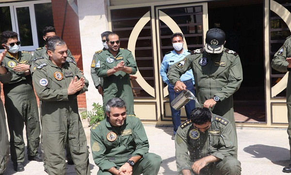 مراسم سولو خلبانان در پایگاه هوایی همدان برگزار شد