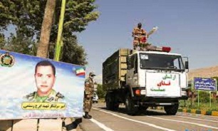 به مناسبت روز ارتش رژه موتوری یگان های نظامی در شیراز برگزار شد