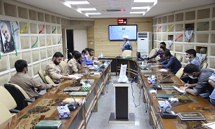 برگزاری برنامه بصیرتی  سربازان  اداره کل حفظ آثار دفاع مقدس استان سمنان