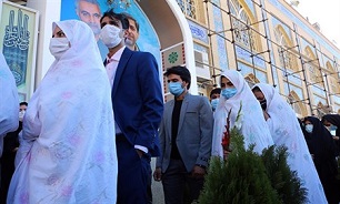 برگزاری جشن ازدواج ۵۰  زوج کرمانی در جوار گلزار شهدا