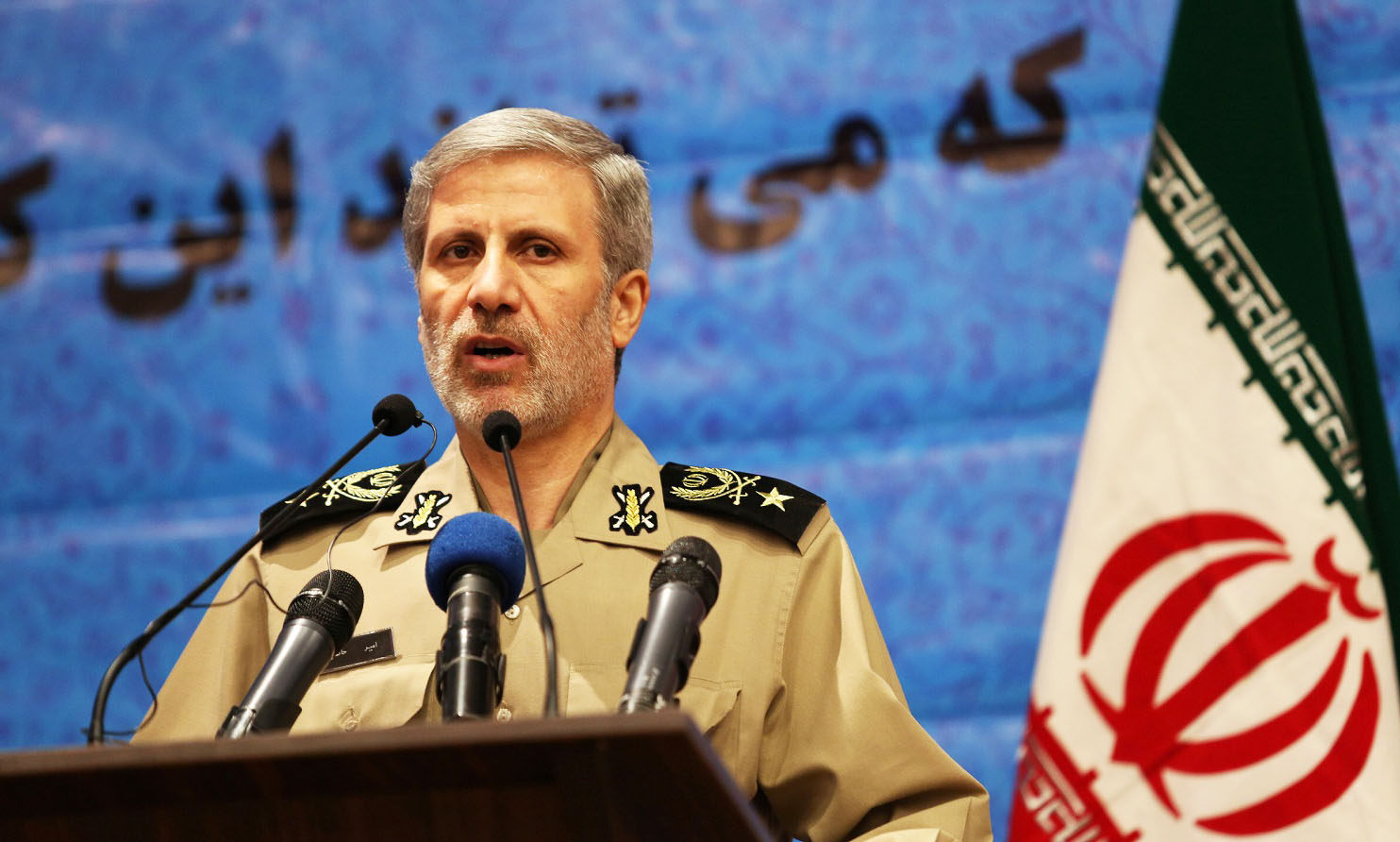 قدرت دفاعی قابل مذاکره نیست/ قرارگرفتتن ایران در لبه فناوری پهپادی در دنیا