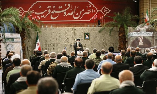 سخنرانی امام خامنه‌ای با جمعی از پیشکسوتان دفاع مقدس آغاز شد/ پخش زنده از رسانه ملی