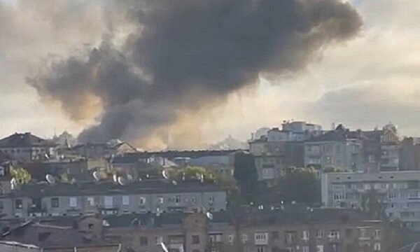 حملات هوایی به کی‌یف/ اصابت یک موشک به نزدیک دفتر «زلنسکی»