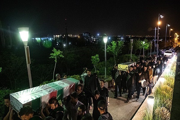 موزه ملی انقلاب اسلامی و دفاع مقدس میزبان «دو لاله گمنام» شد + تصاویر/ ناقص