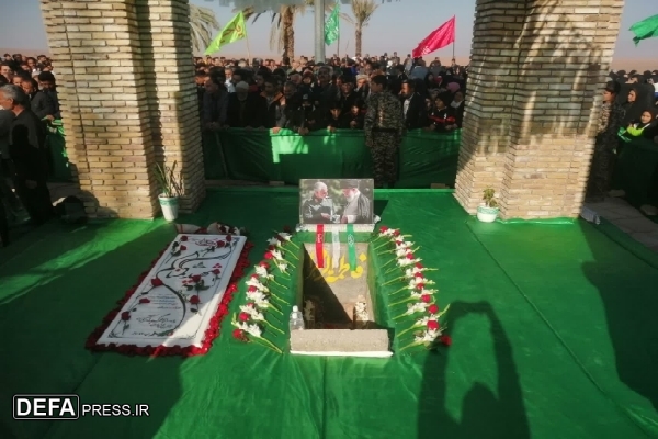 پیکر مطهر شهید گمنام عملیات خیبر در شهر شامکان خاکسپاری شد