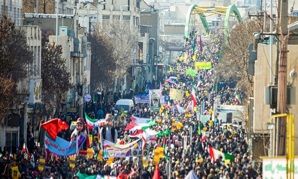 روز ۲۲ بهمن روز پیروزی اراده ملت ایران بر اراده دنیای استکبار جهانی است