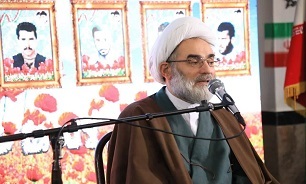 ایرانیان در سایه توأمانی دین و عقلانیت به رشد و پیشرفت رسیدند