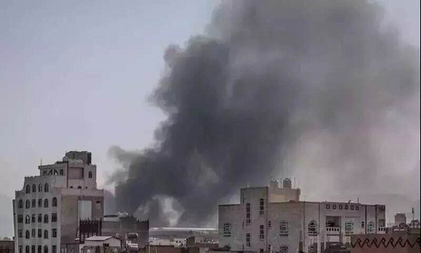 بمباران دوباره الحدیده یمن توسط جنگنده‌های آمریکایی-انگلیسی