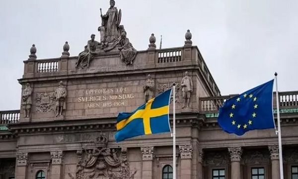 برگزاری نشست اضطراری پارلمان سوئد درباره اهانت به قرآن کریم