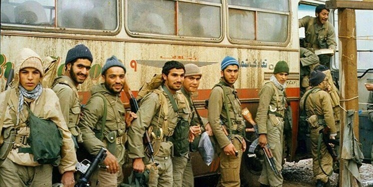 دفاع مقدس واژه‌ای برازنده برای مقاومت ایرانیان در برابر صدام