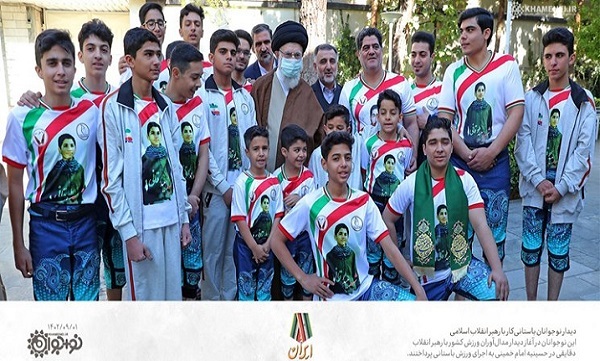 عکس یادگاری امروز نوجوانان باستانی‌کار با رهبر انقلاب معظم انقلاب اسلامی