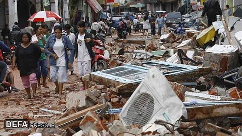 انڈونیشیا میں زلزلہ اور سونامی 924 ہلاک و زخمی