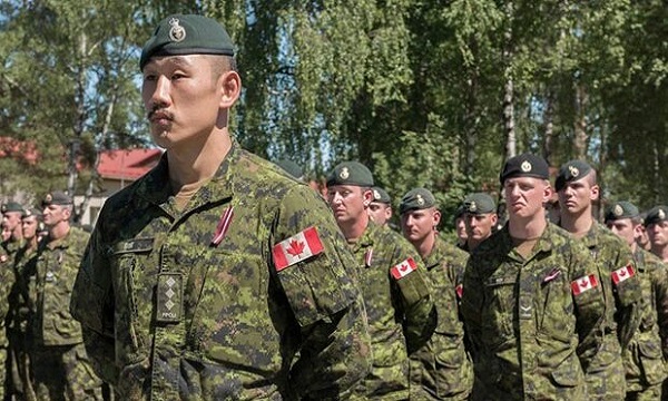 کینیڈا کا اپنے کچھ فوجیوں کو یوکرائن سے یورپ منتقل کرنے کا فیصلہ