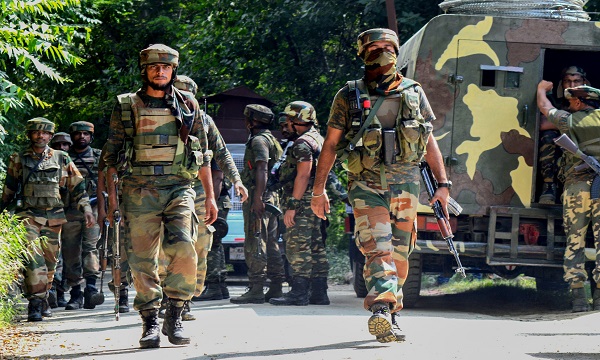کشمیر کے علاقے شوپیاں میں بھارتی فورسز کی فائرنگ سے ایک شخص جاں بحق