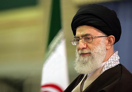 ملت ایران با فداکاری شهیدانش و پایداری آزادگانش توانست خود را به قله‌های عزت برساند