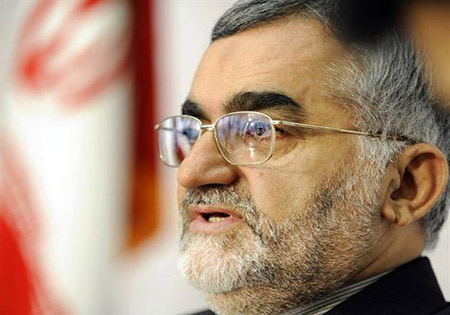 ایران ‌به ‌بالاترین پیشرفت در ‌عرصه‌‌ دفاعی دست یافته است/ سرلشکر سلیمانی حافظ اقتدار ایران و اسلام