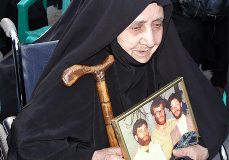 مادر شهید بروجردی در بیمارستان بستری شد