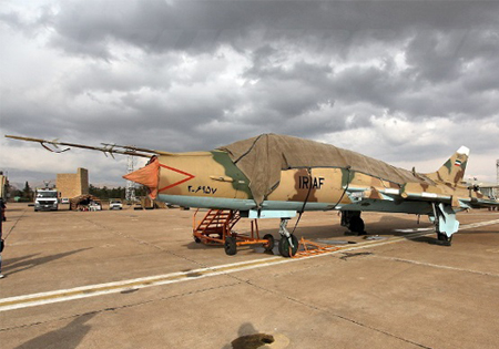 جنگنده‌های «سوخو 22» ایران با موشک‌های لیزری و بمب‌های مدرن