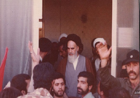 اولین نظامی بودم که به استقبال امام (ره) رفتم/ نقش نیروهای پدافند هوایی در باز کردن فرودگاه برای ورود امام(ره)