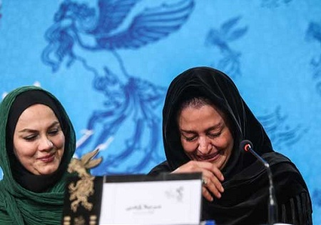 اقدام تحسین برانگیز مریلا زارعی و بابک حمیدیان در پاسداشت مقام شهیدان