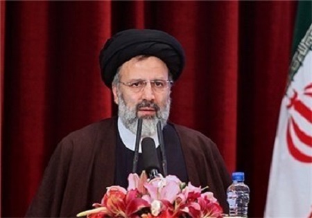 دولت مصوبه شورای عالی انقلاب فرهنگی را در زمینه حجاب اجرایی کند
