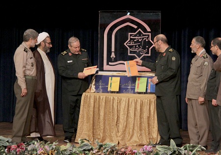 رونمایی پنج کتاب پژوهشی و علمی در موضوع اندیشه‌های دفاعی امام خامنه‌ای
