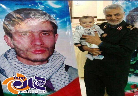عکس / یادگار«مدافع حرم» در آغوش حاج قاسم