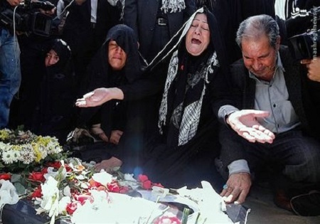 فیلم/ مادر رنجوری که دست به دامان امام رضا(ع) شد